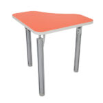 MESA TRIANGULAR V4 3 PATAS